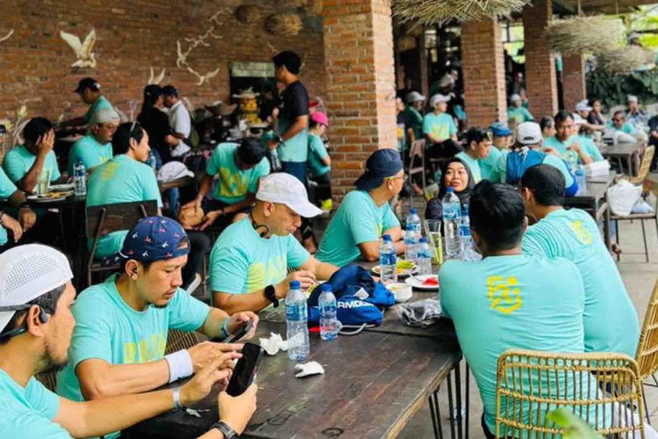 Makan Amazing Race